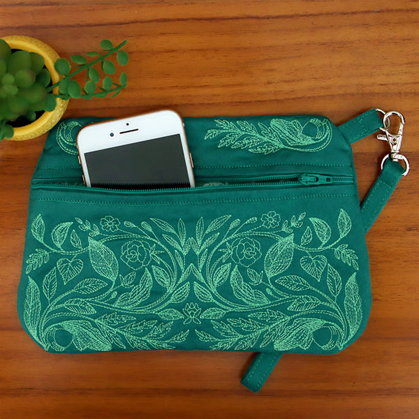 A Lined Zipper Pouch (In-the-Hoop) Design Pack