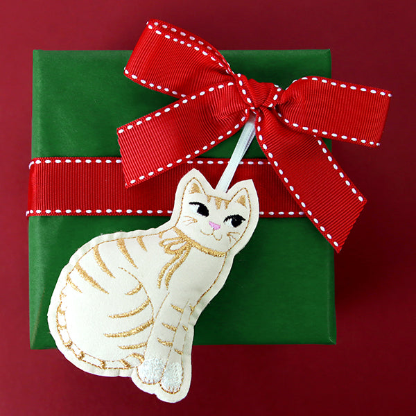 Meowy Christmas (In-the-Hoop)