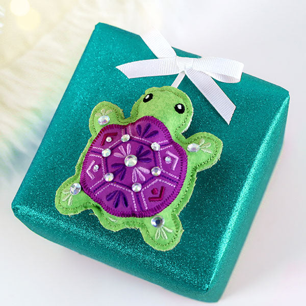 Happy Turtle Ornament (In-the-Hoop)