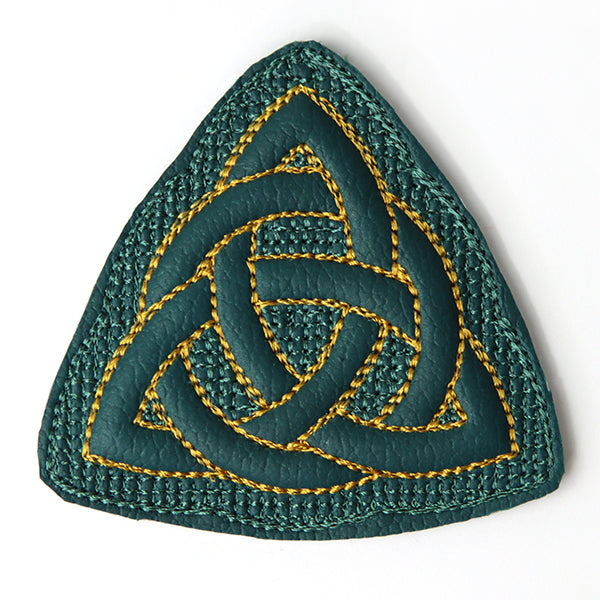 Celtic Keychain (In-the-Hoop) (Puff Foam)