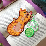 Playful Cat Bookmark (In-the-Hoop)