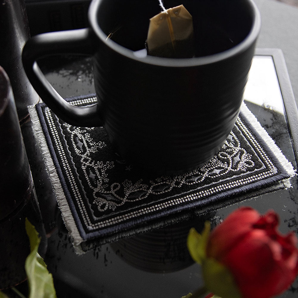Gothic Rose Mug Rug (In-the-Hoop)