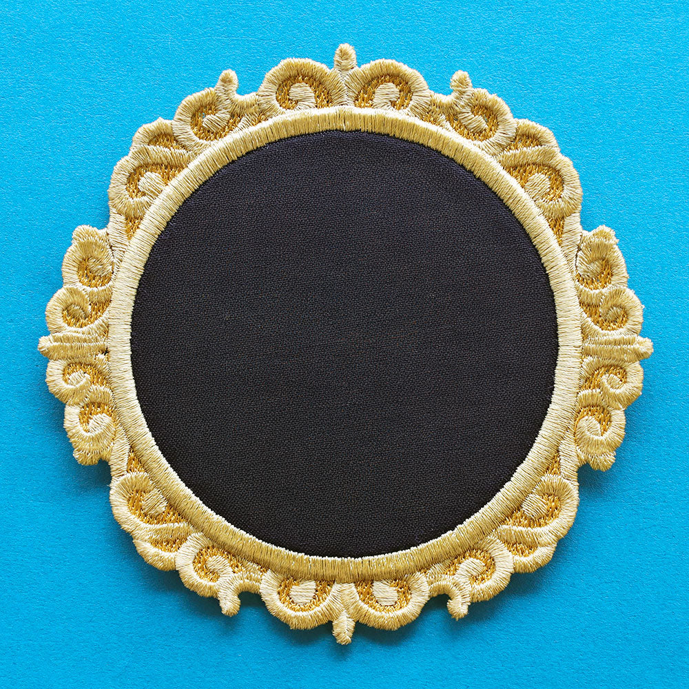 Blank Lace Edge Frame Coaster - Circle (In-the-Hoop)