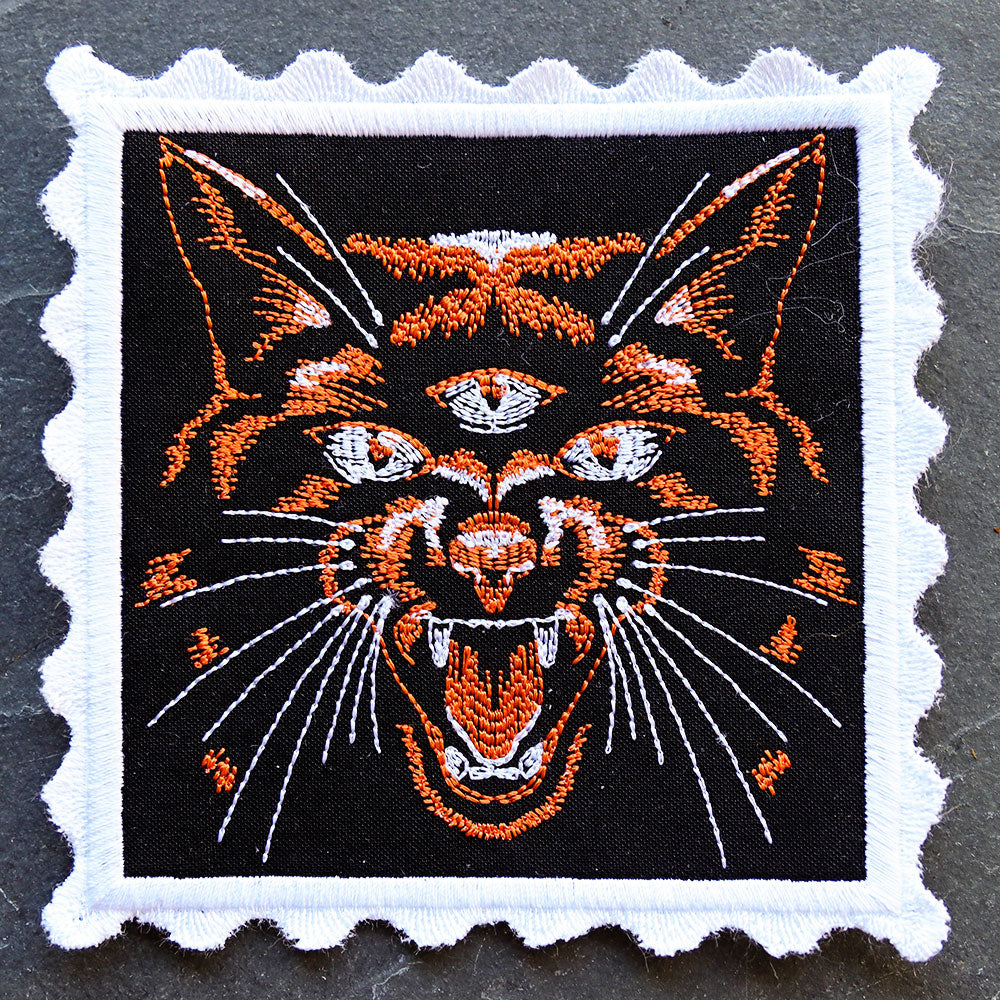 Retro Halloween Stamp Coaster - Cat (In-the-Hoop)