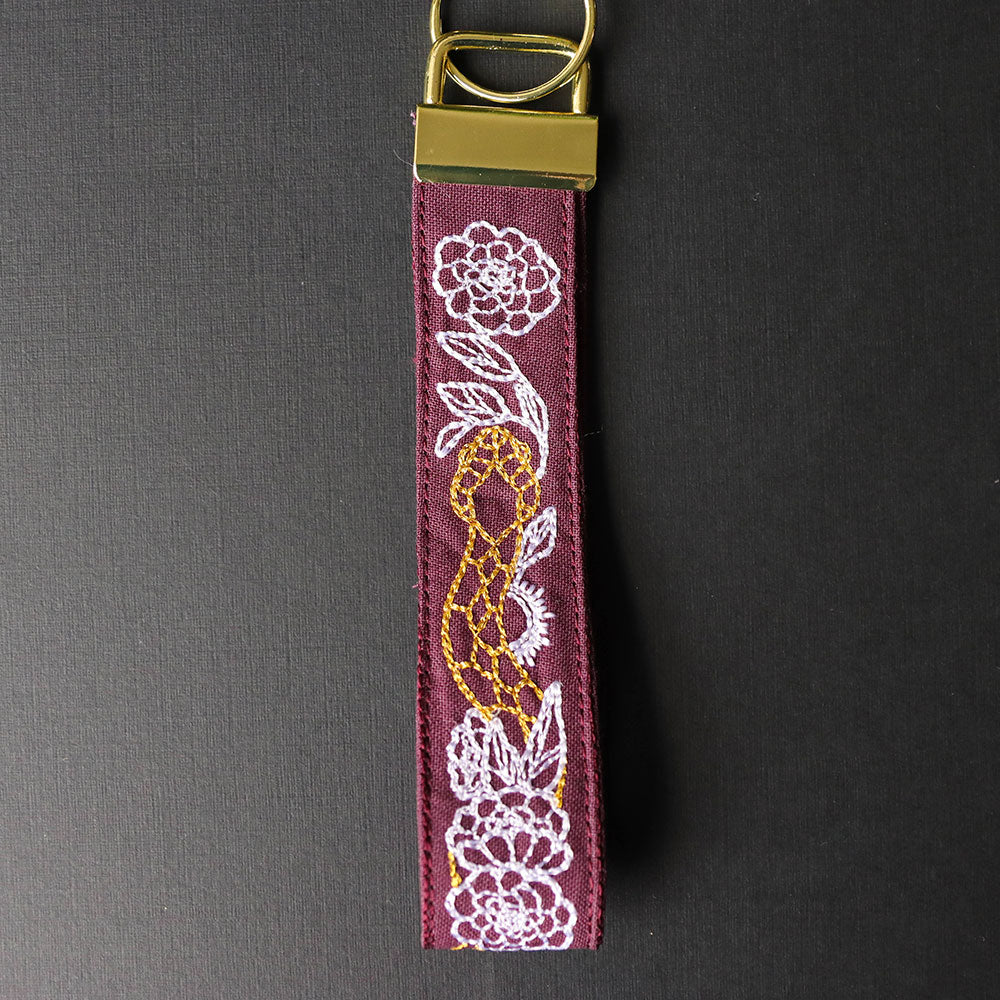 Gilded Snake in Blooms Wristlet Strap (In-the-Hoop)