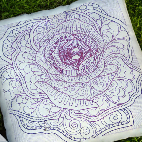 Macro Petal Square