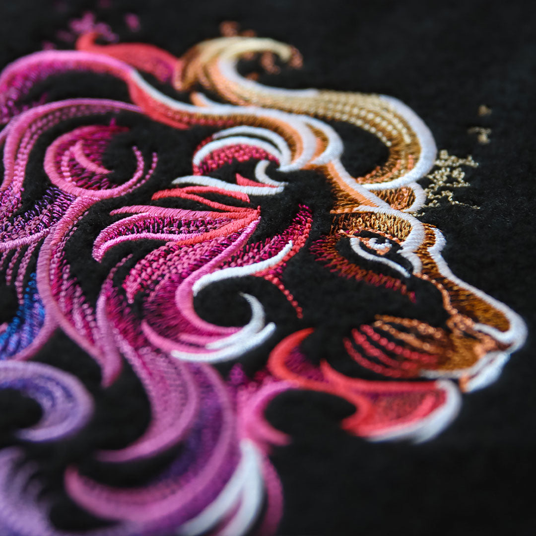 Wild Rainbow Lion – Urban Threads