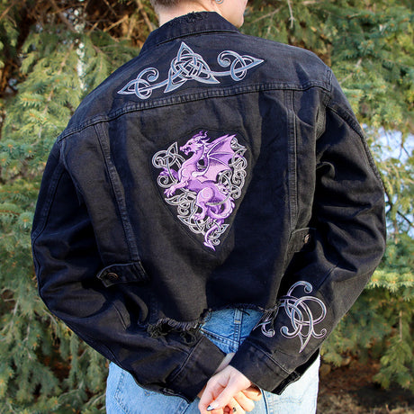 Heraldic Knotwork Dragon Border