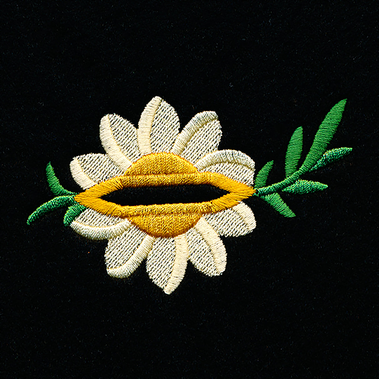 Cottage Garden Buttonhole - Daisy 2
