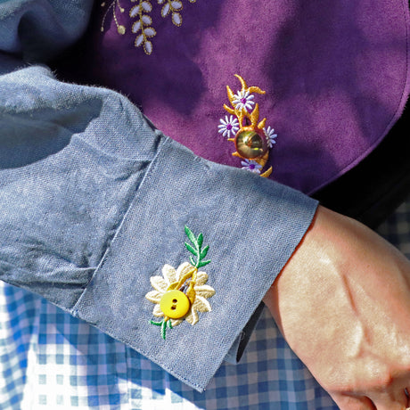 Cottage Garden Buttonhole - Daisy 2