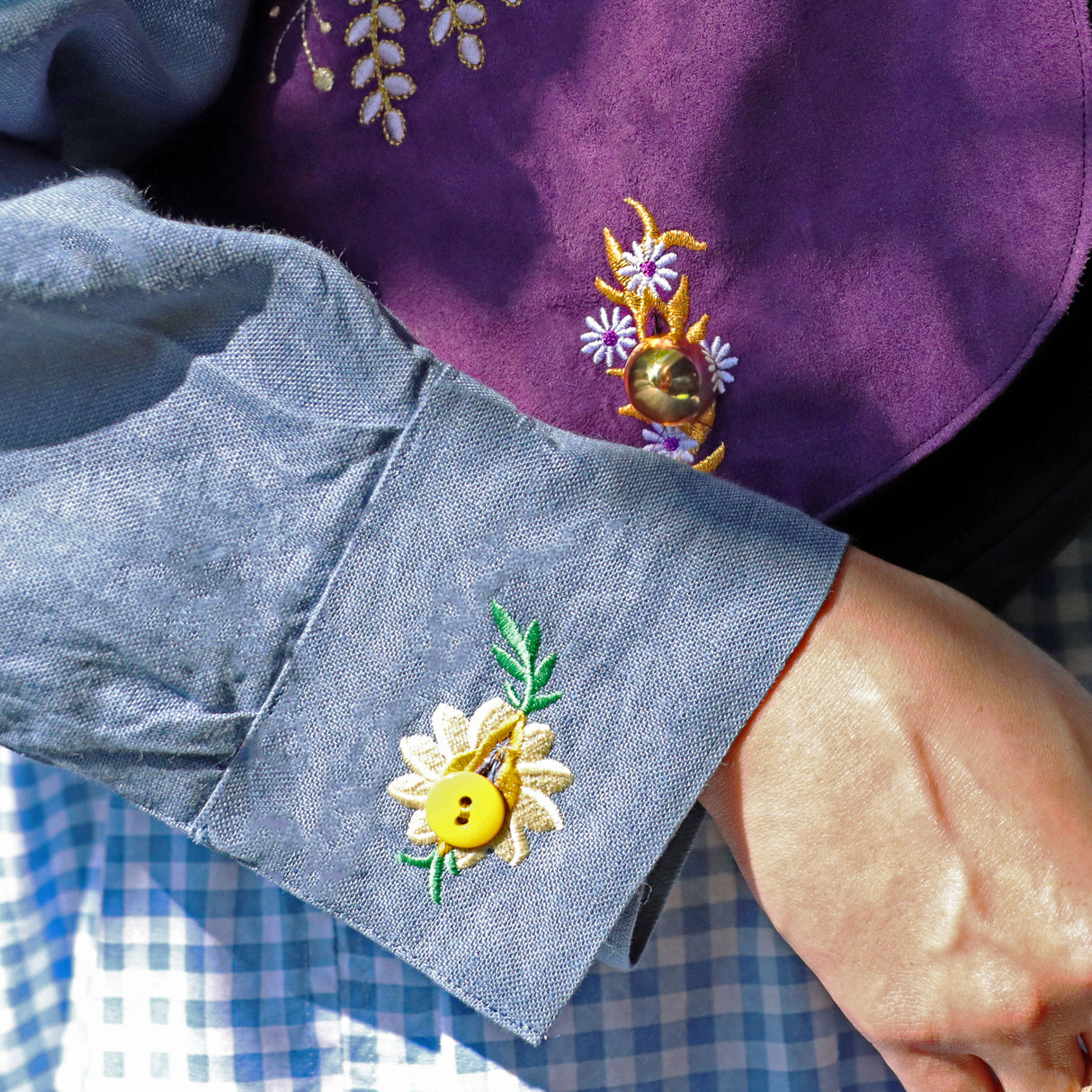 Cottage Garden Buttonhole - Daisy 1