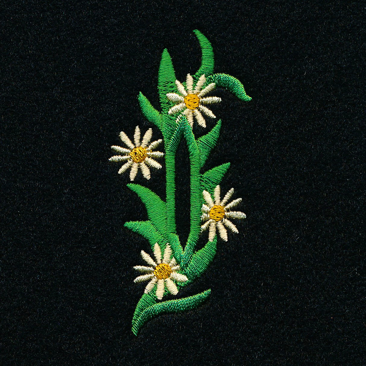 Cottage Garden Buttonhole - Daisy 1