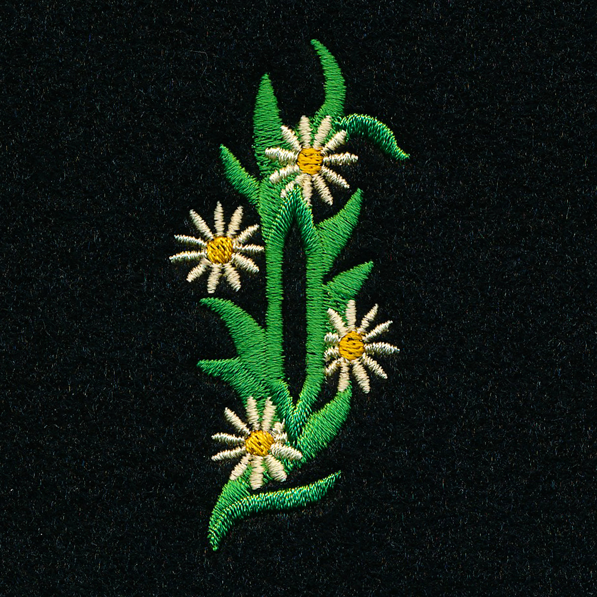 Cottage Garden Buttonhole - Daisy 1