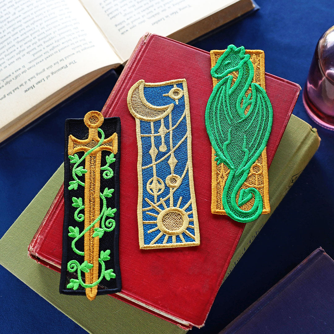 【サイン色紙付！】NOVELA /FROM THE MYSTIC WORLD Lotus Flower Stained Glass Bookmark – Elegant Spiritual