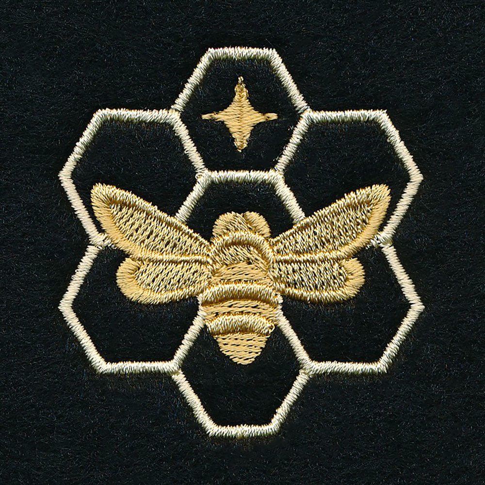 Queen Bee Apparel - Accent