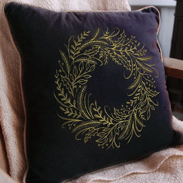 Yuletide Botanicals Wreath